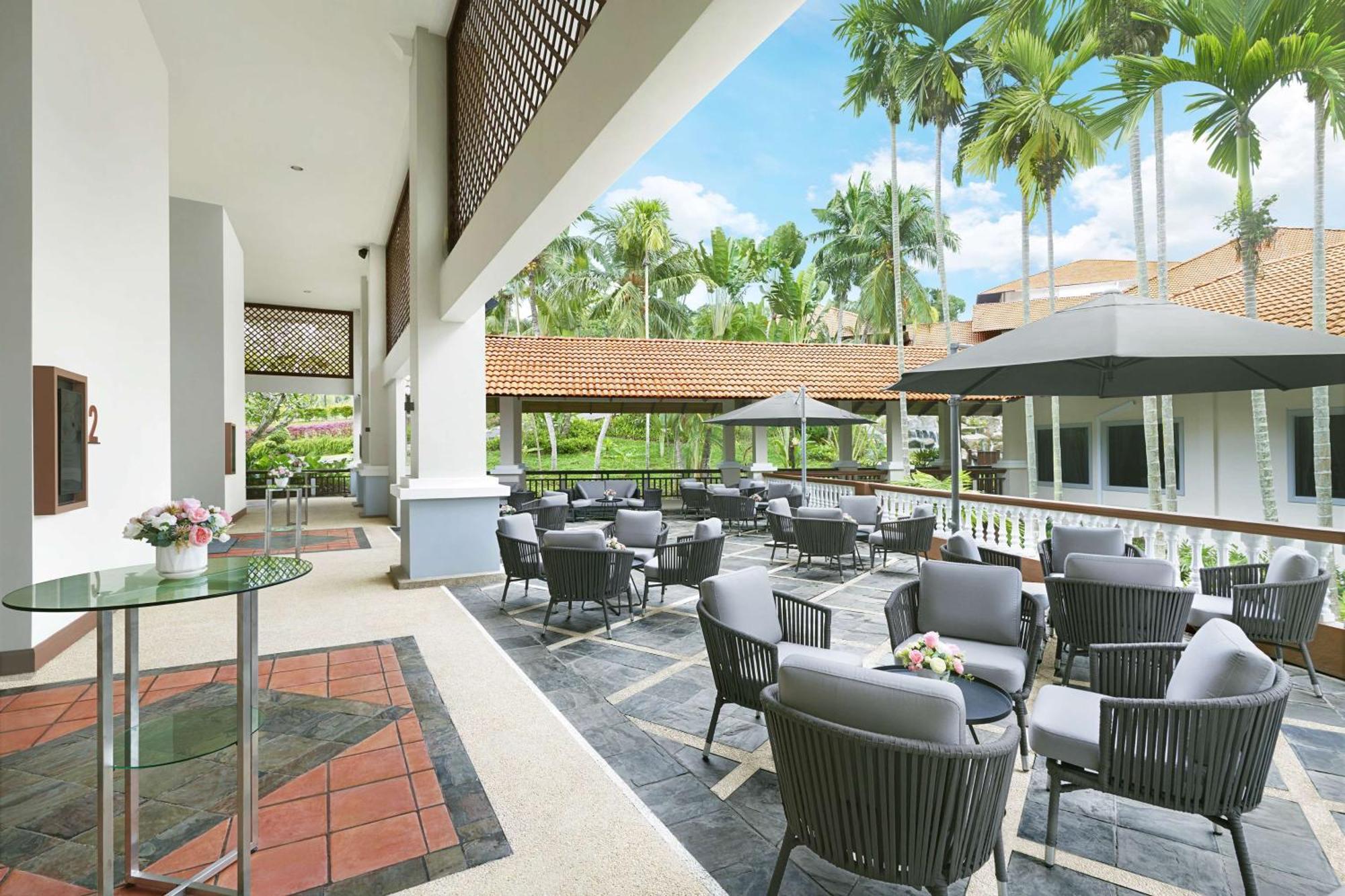 Hotel Doubletree By Hilton Damai Laut Lumut Esterno foto