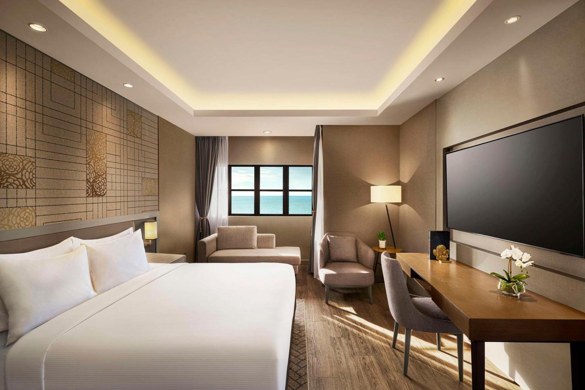 Hotel Doubletree By Hilton Damai Laut Lumut Esterno foto